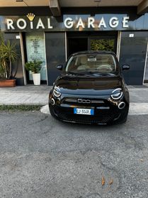 Fiat 500 500e 3+1 42 kWh La Prima