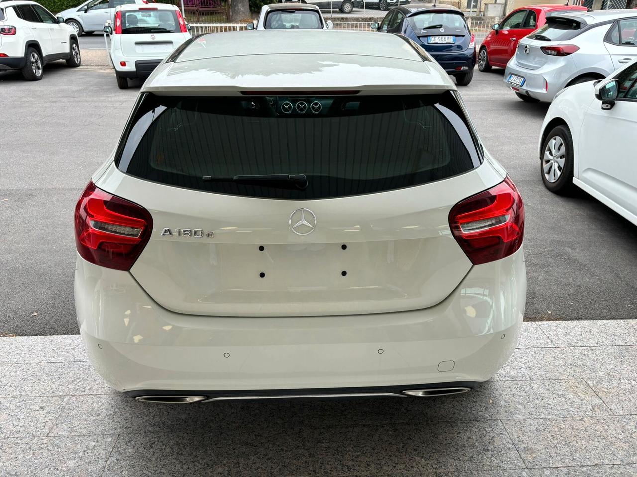 Mercedes-benz A 180 A 180 d Sport