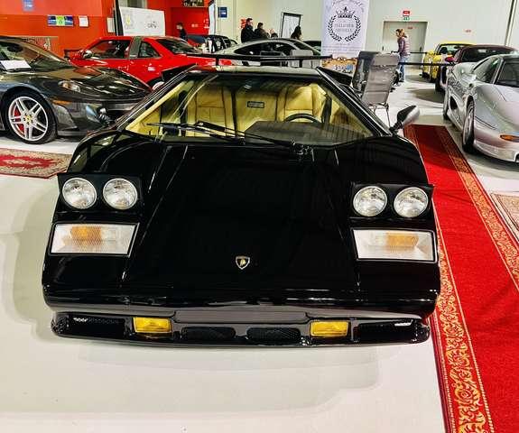 Lamborghini Countach 5.2 quattrovalvole LP