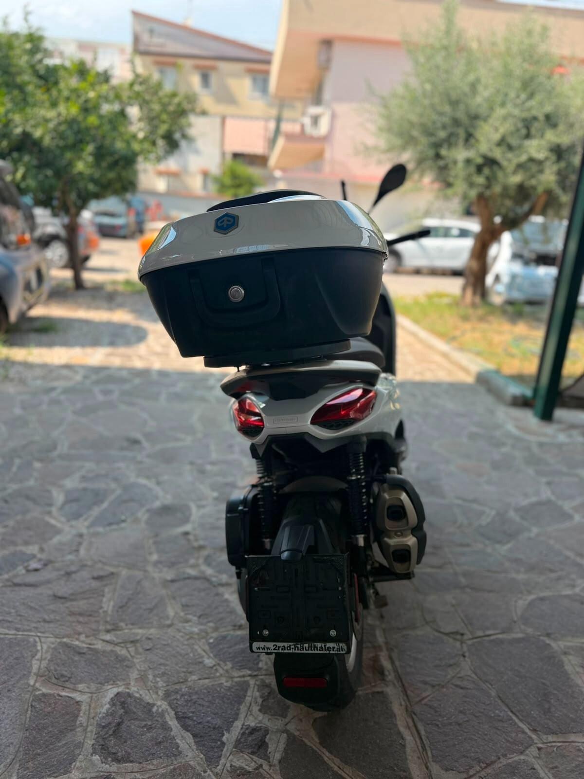 Piaggio Beverly 400 i.e. 2022 2023 iva esposta