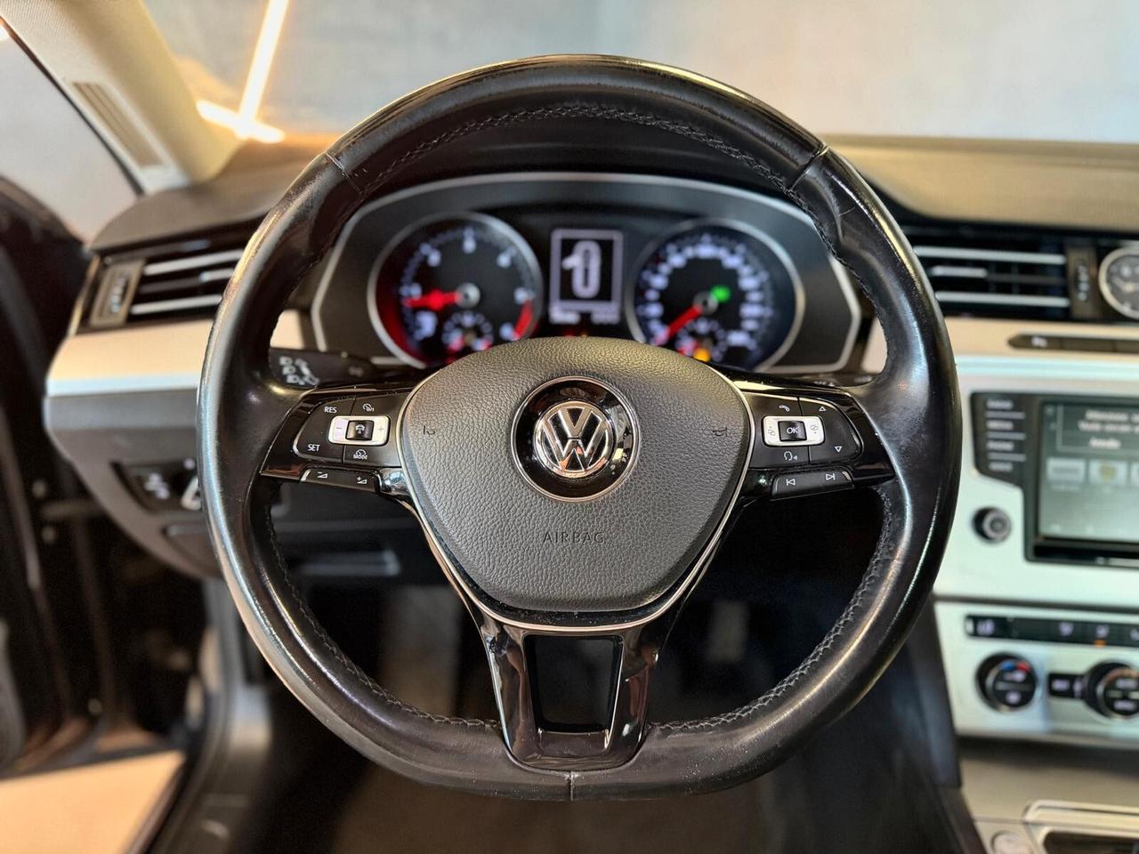 Volkswagen Passat 2.0 TDI DSG Comfortline BlueMotion Technology
