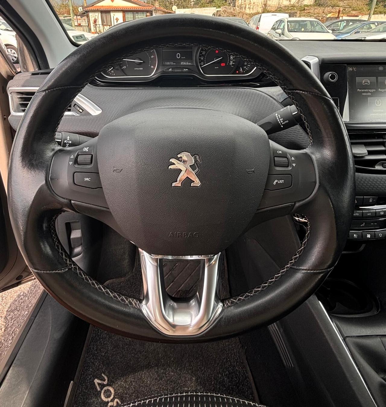 Peugeot 208 BlueHDi 100 5 porte Allure