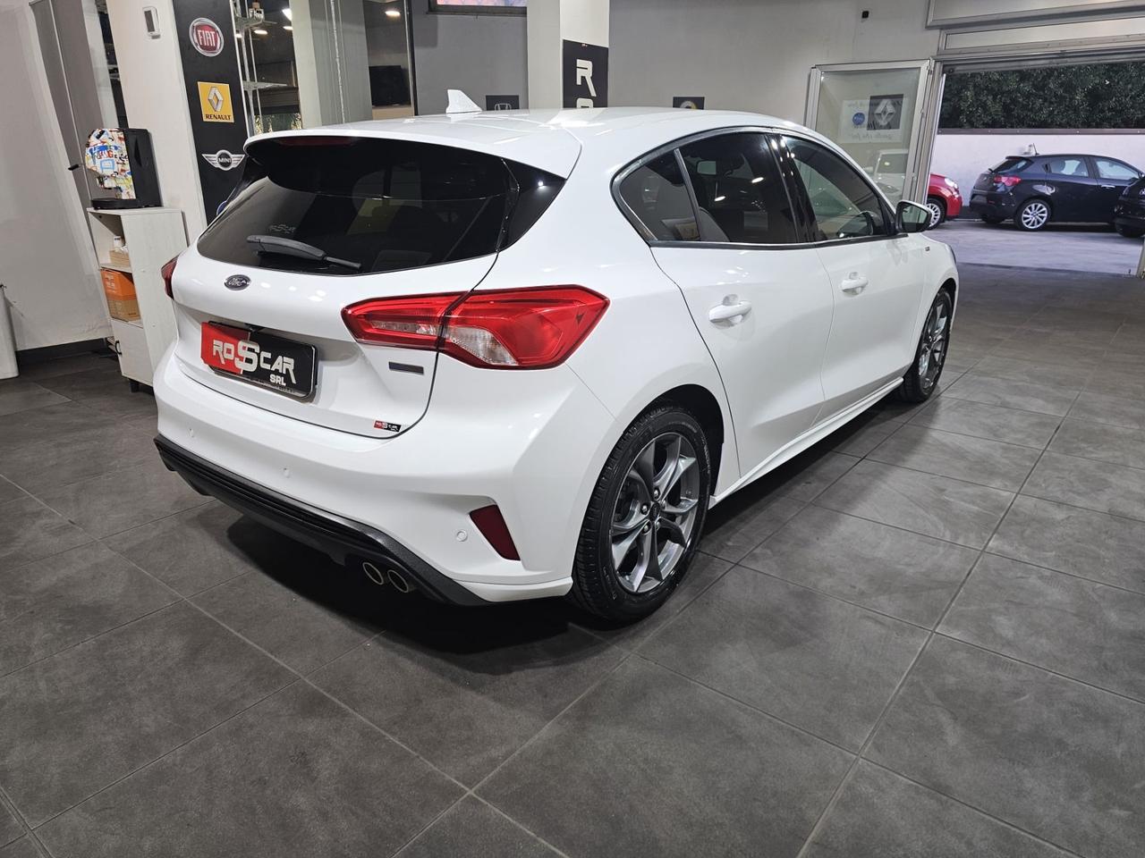 Ford Focus 1.5 TDCi 120 CV ST Line