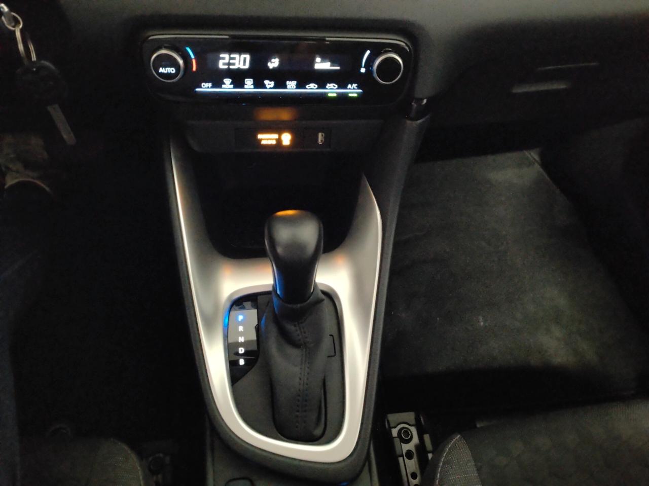 Toyota Yaris 1.5 Hybrid 5 porte Active