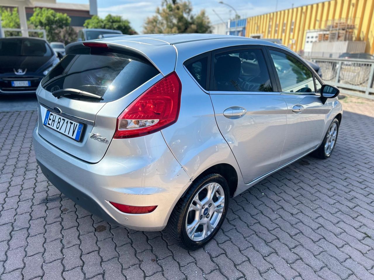 Ford Fiesta 1.2 82 CV 5 porte Titanium