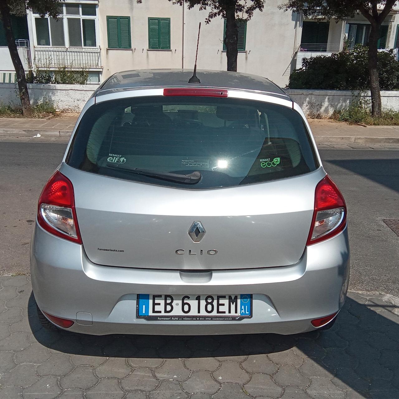 Renault Clio 1.2 16V 5 porte Dynamique