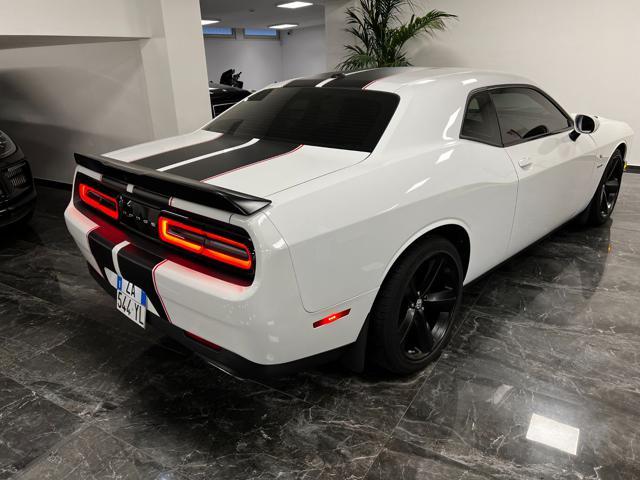 DODGE Challenger 5.7 v8 HEMI R/T aut.8 381CV SUPER TRACK PACK