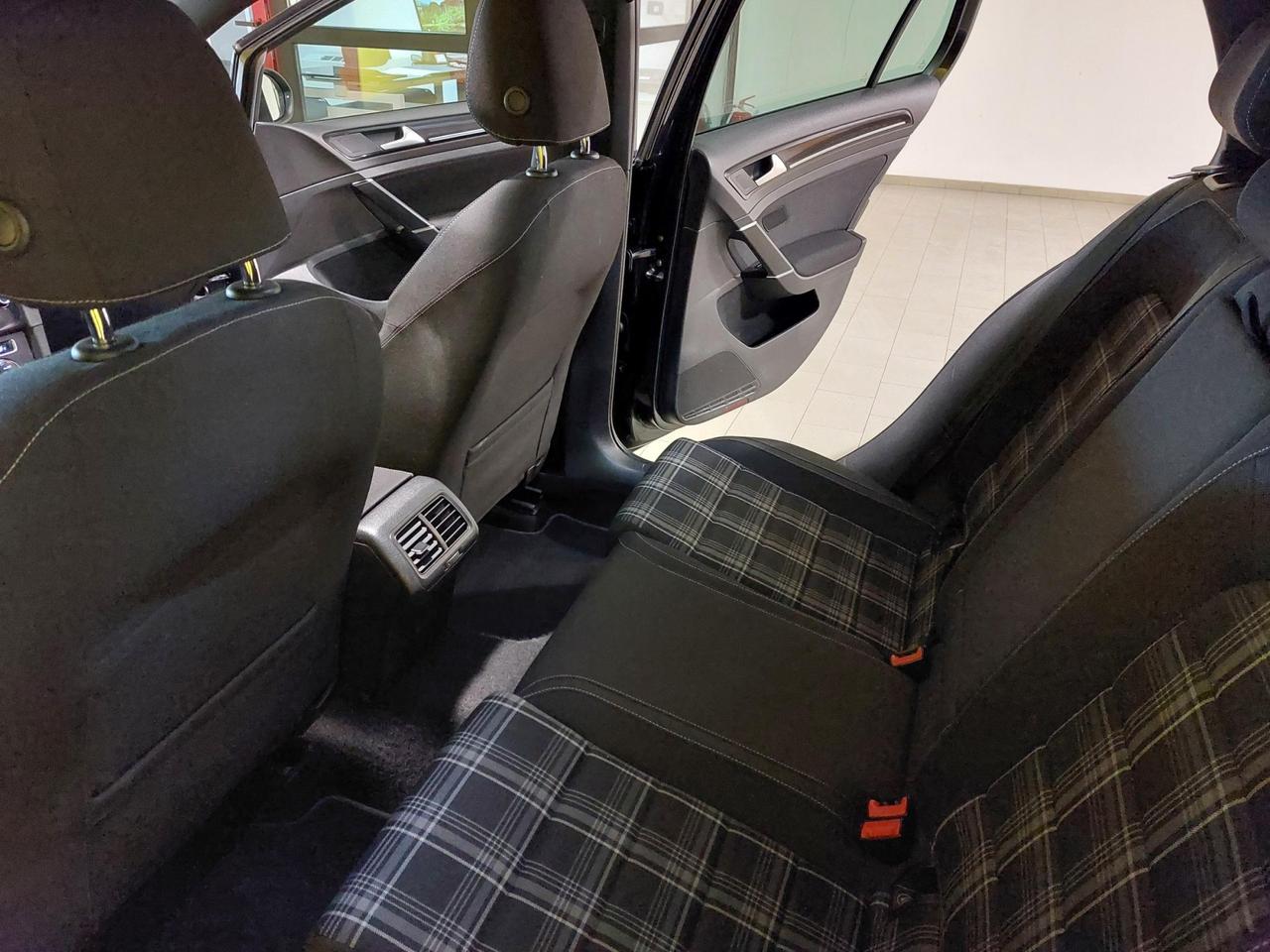 Volkswagen Golf 5 Porte GOLF 2.0 TDI 184CV GTD DSG