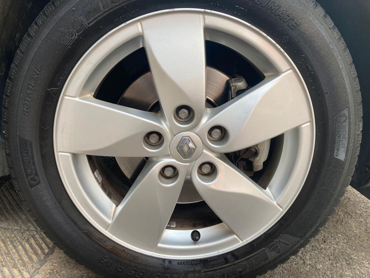 Renault Megane 1.6 -99000 KM- 2009