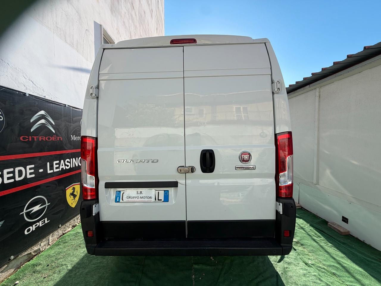 FIAT DUCATO PROFESSIONAL 35 2023 L3H2 2.2 140CV LEGGI
