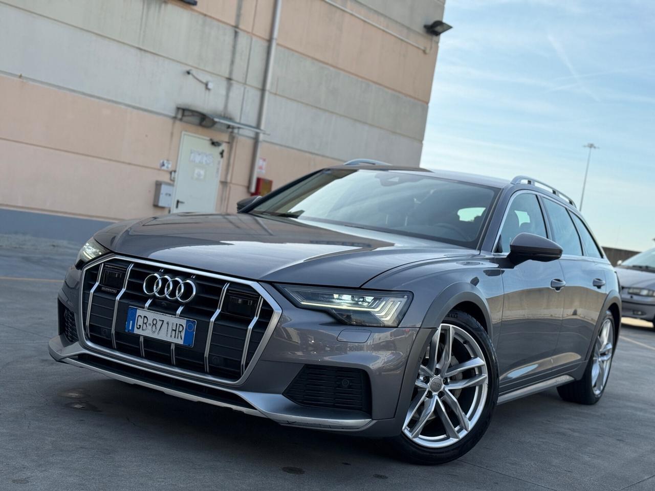 Audi A6 allroad 286 CV 3.0 TDI 2020 - PERMUTABILE