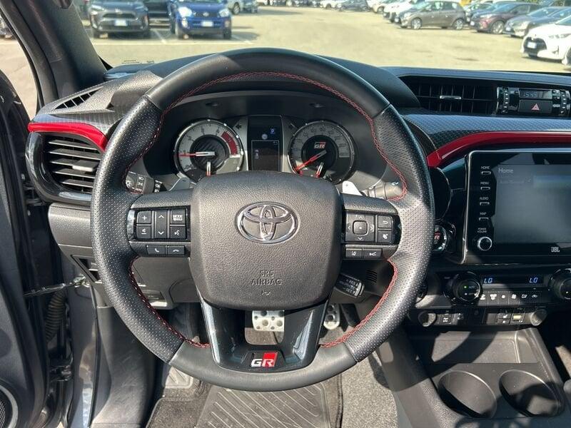 Toyota Hilux Hilux 2.8 D-4D A/T 4WD 4 porte Double Cab GR SPORT IVA COMPRESA