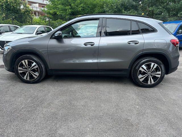 MERCEDES-BENZ GLA 200 d Automatic Sport