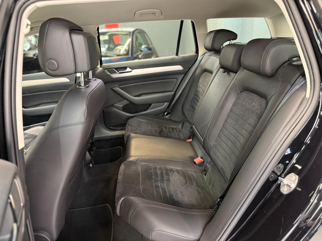 Volkswagen Passat Variant 2.0 TDI SCR 190 CV 4MOTION DSG Executive BMT