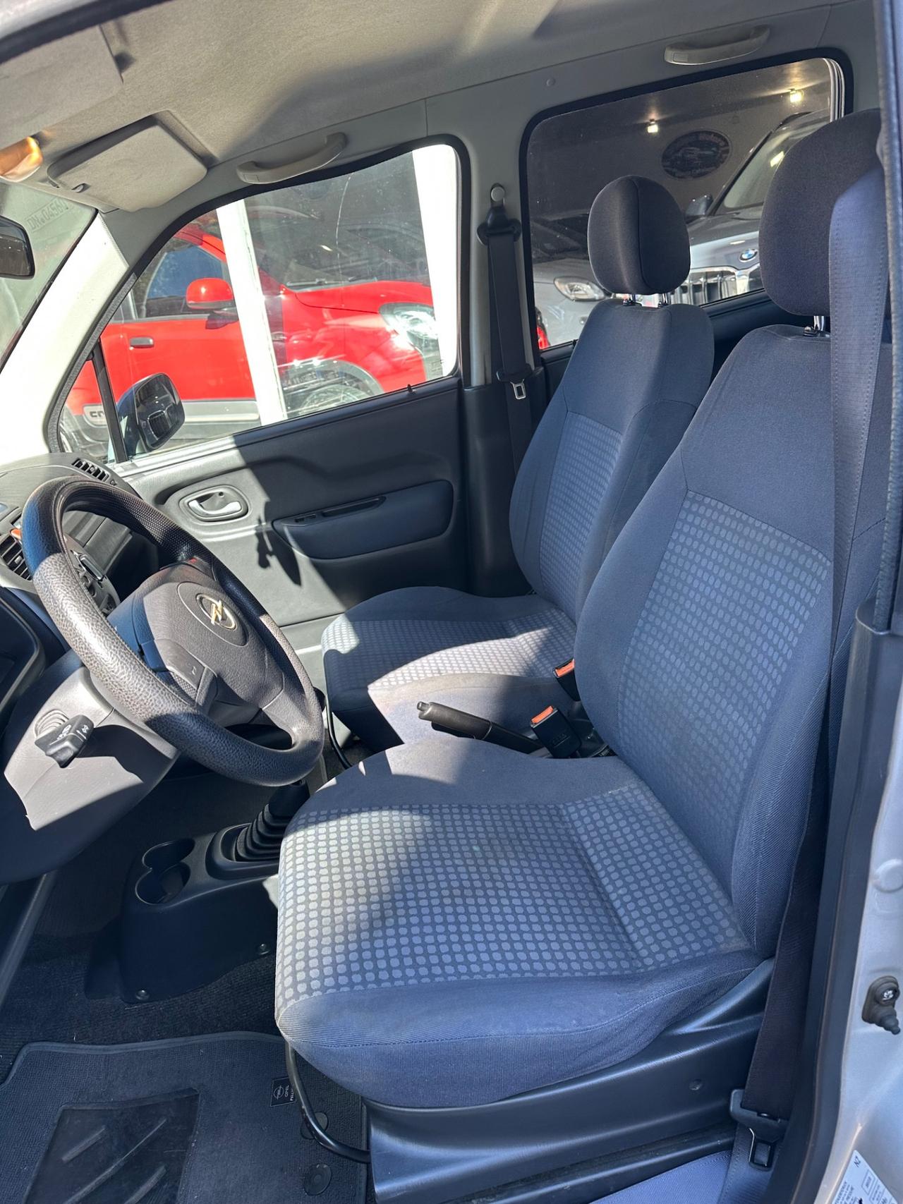 Opel Agila 1.2 16V 'Njoy