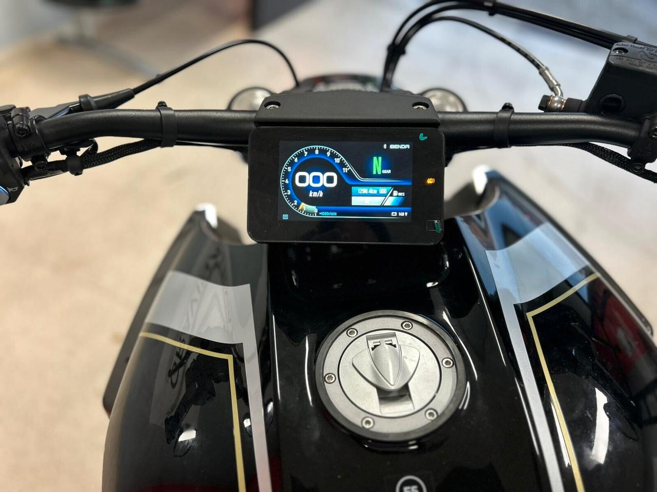 Benda Altro LFC700 MOTO KM 0 VENDO PER INUTILIZZO