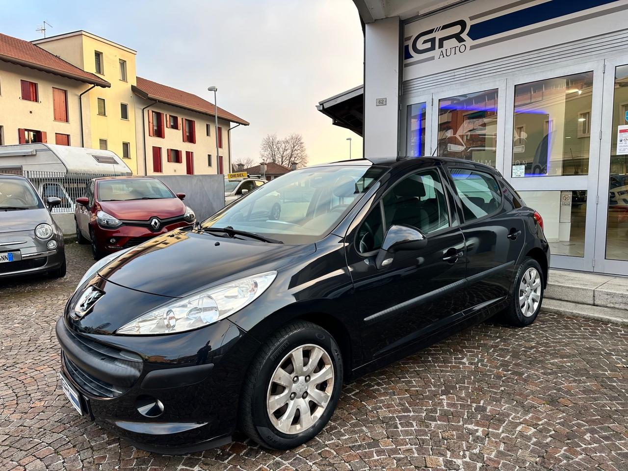 Peugeot 207 1.4Bz 8V 75CV 5p. X Line -Neopatentati