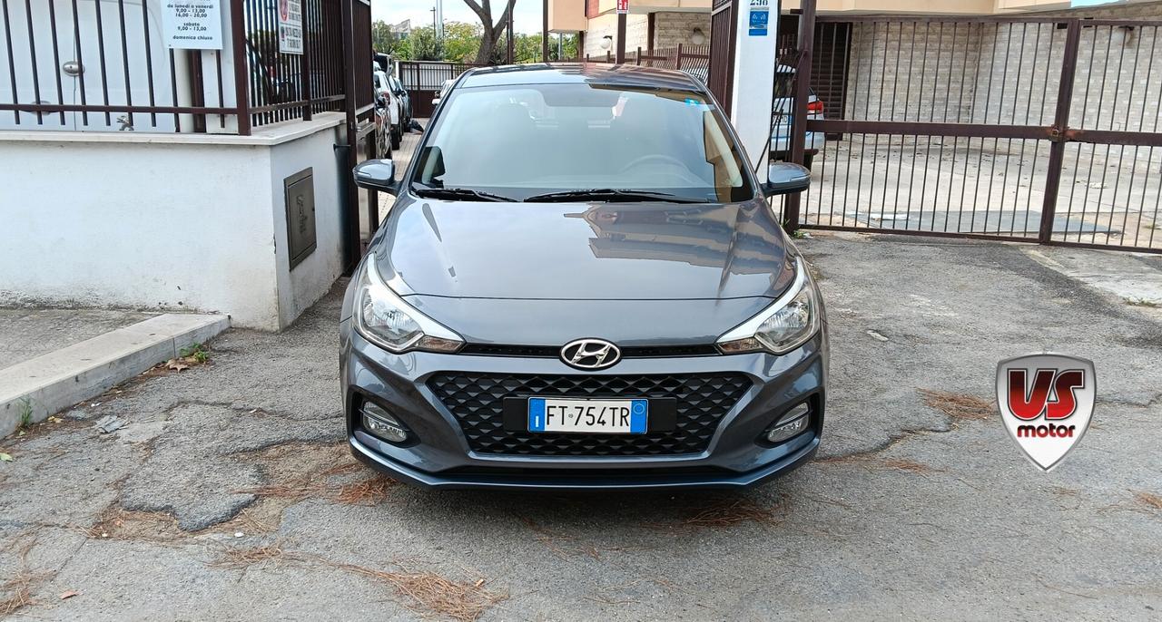 HYUNDAI I20 1200 BENZ -PREZZO PROMO!