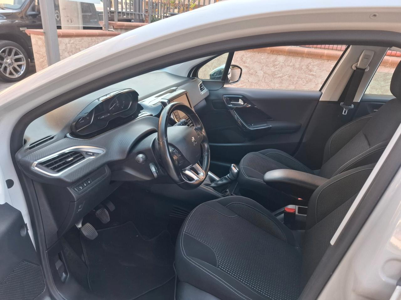 Peugeot 208 - 1.6 100 CV NAVIGATORE | LED