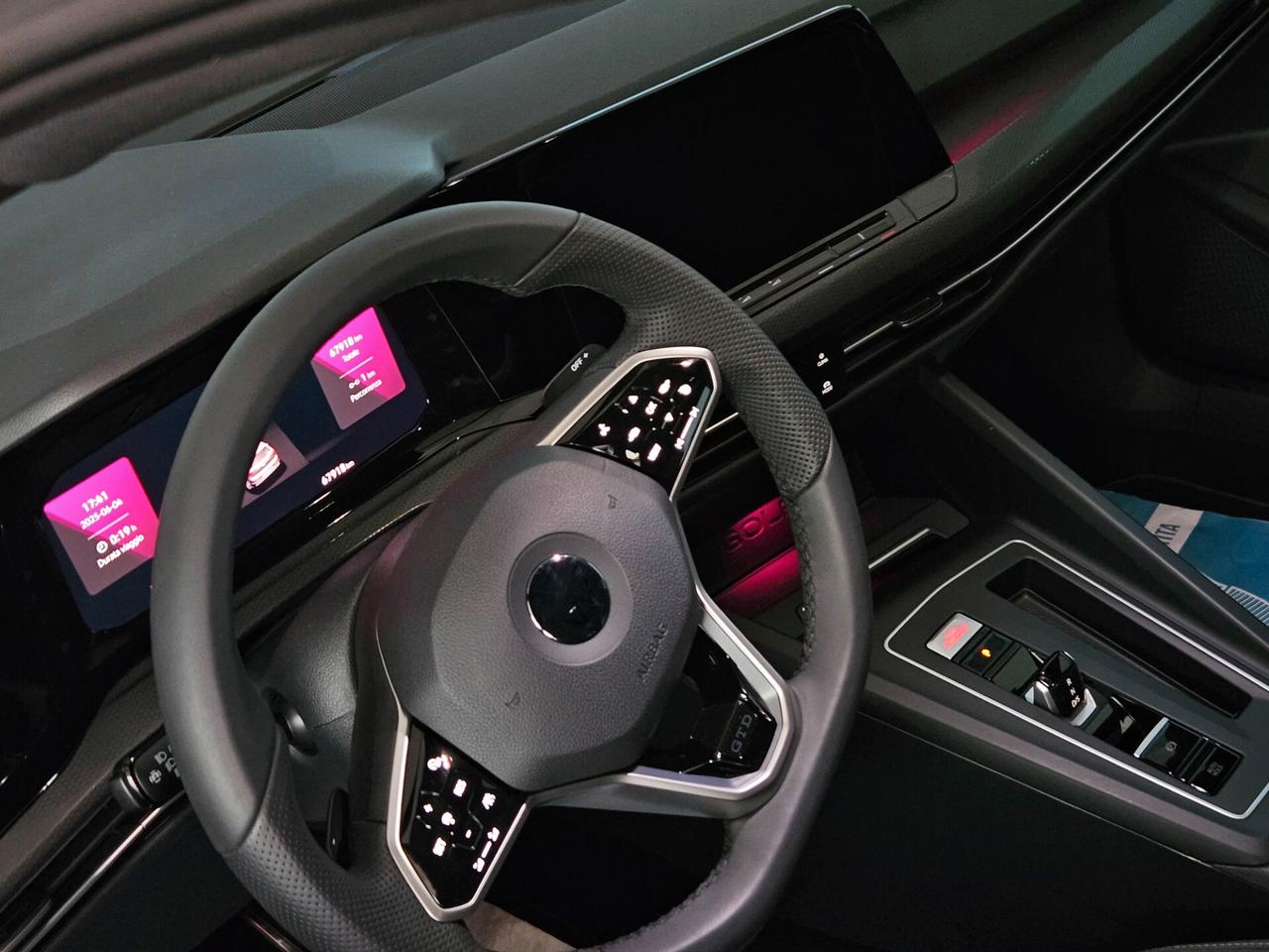 Volkswagen Golf 8 GTD 200CV AUTOMATICO STRAFULL