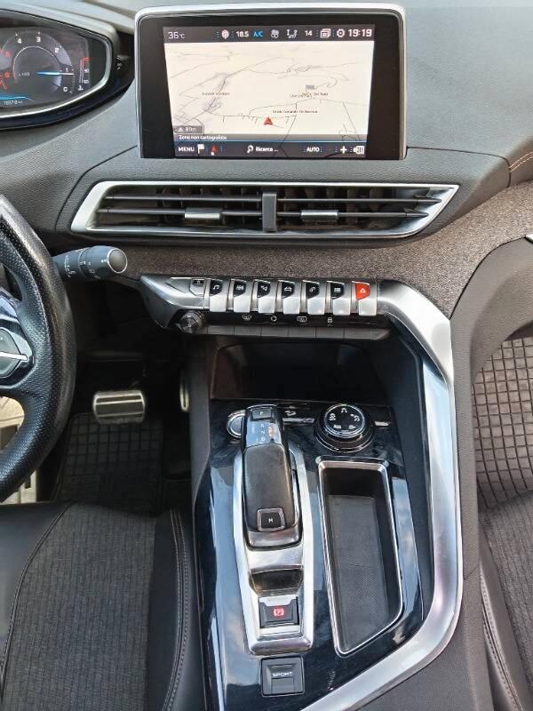 Peugeot 3008 1.5 bluehdi GT Line s&s 130cv eat8