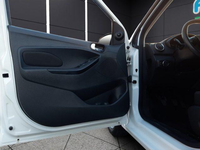 FORD Ka+ 1.2 Ti-VCT 85CV Black & White - White