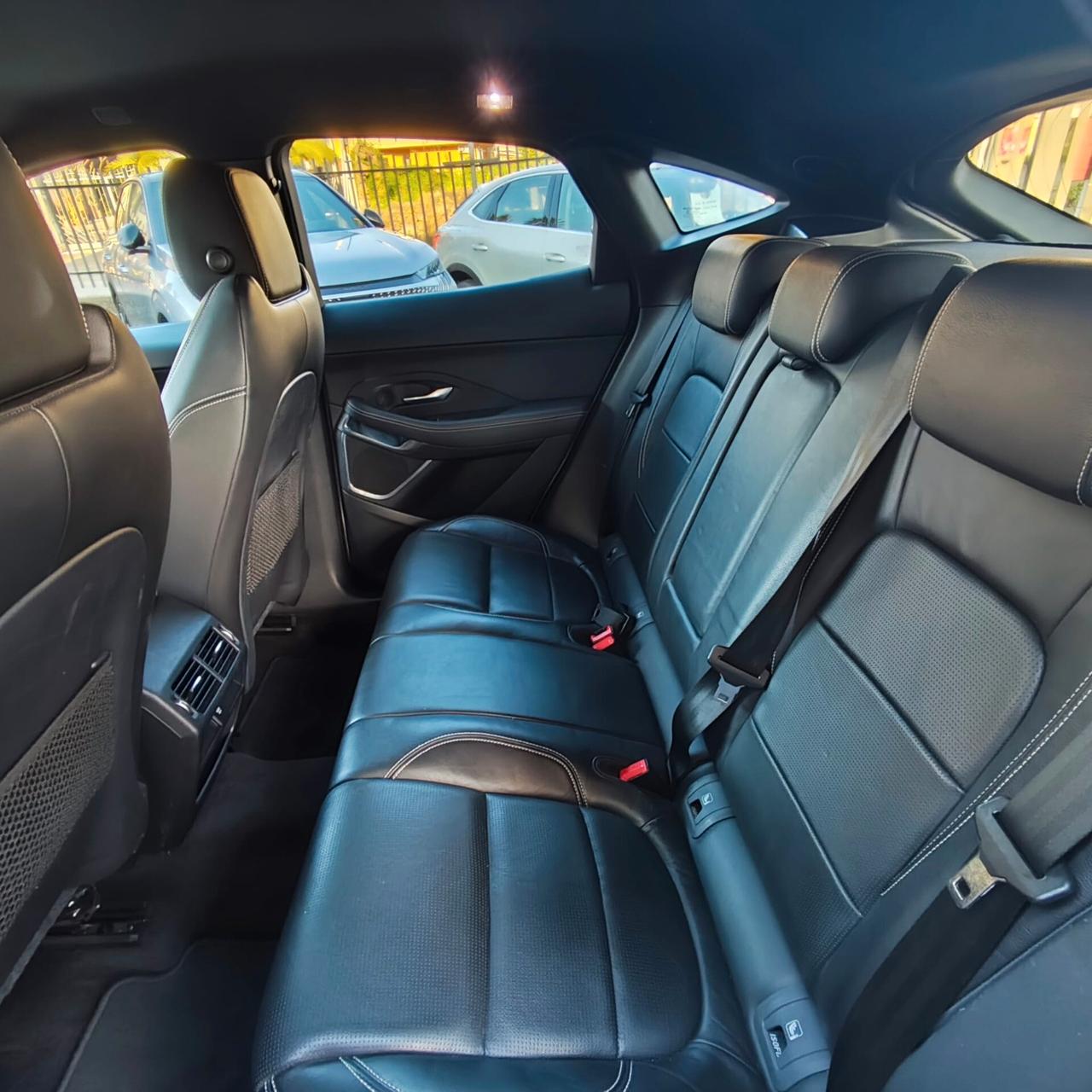 Jaguar E-Pace 2.0D 150 CV AWD aut. R-Dynamic SE