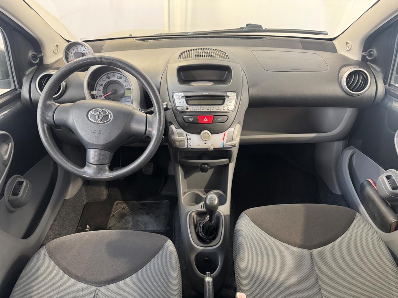 Toyota Aygo 1.0 12V VVT-i 5 porte Sol