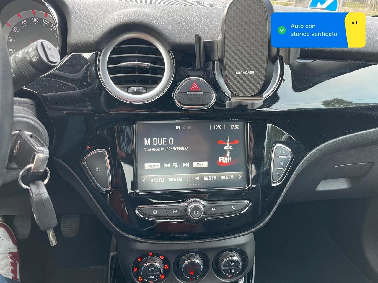 Opel Adam 1.4 87 CV GPL Tech Slam