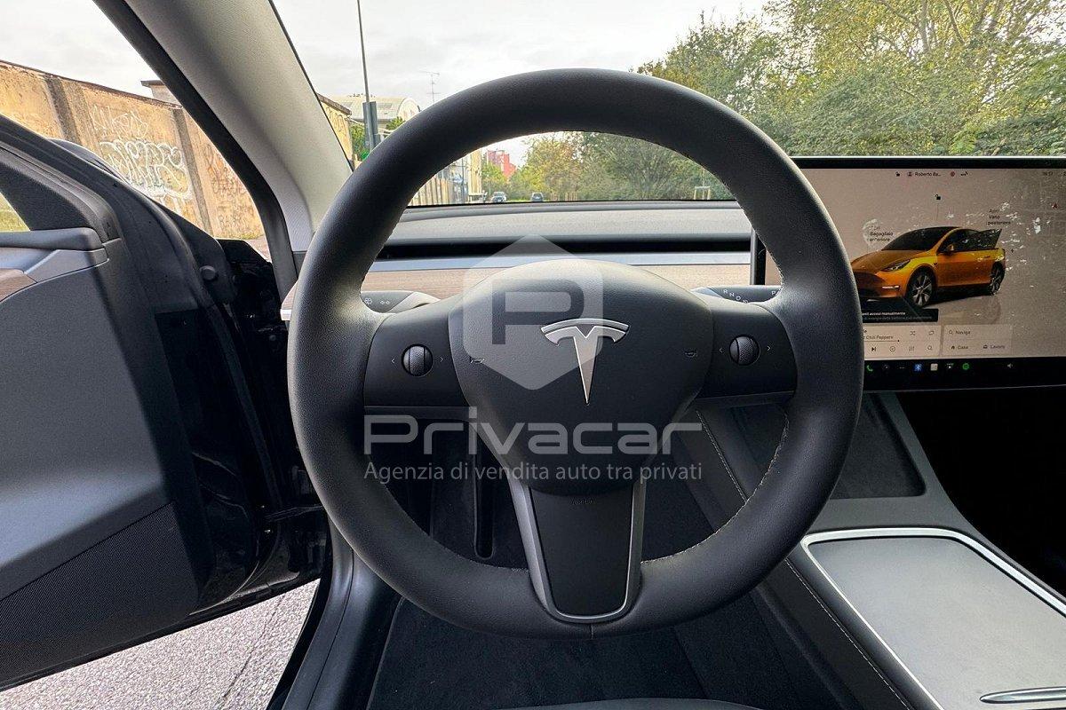 TESLA Model Y RWD