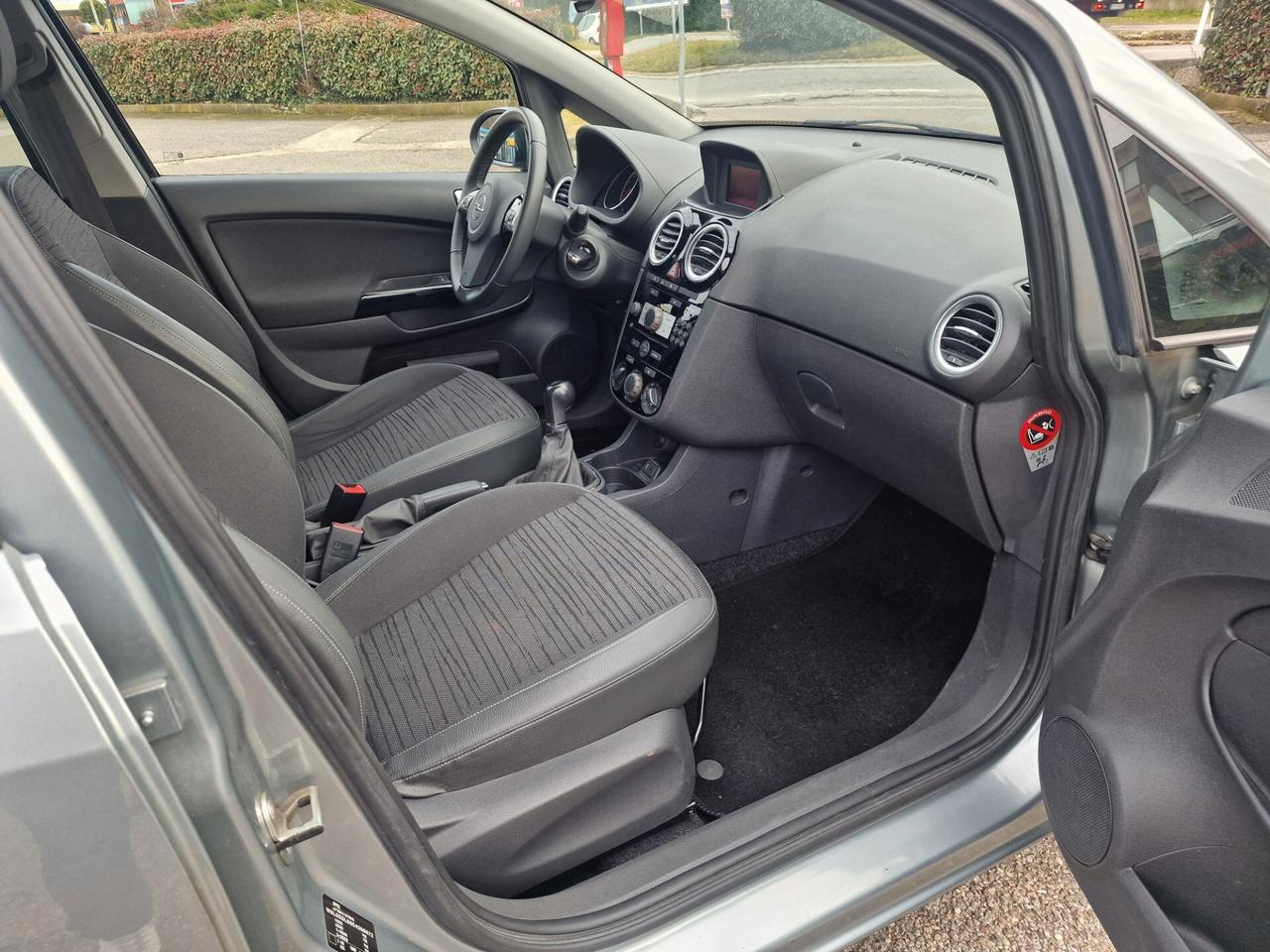 Opel Corsa 1.2 5 porte Edition