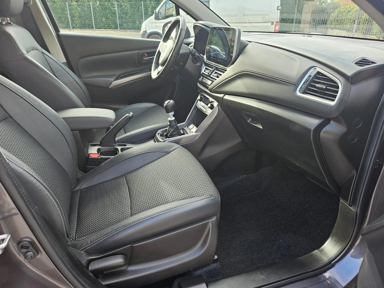 Suzuki S-Cross 1.4 Hybrid Top