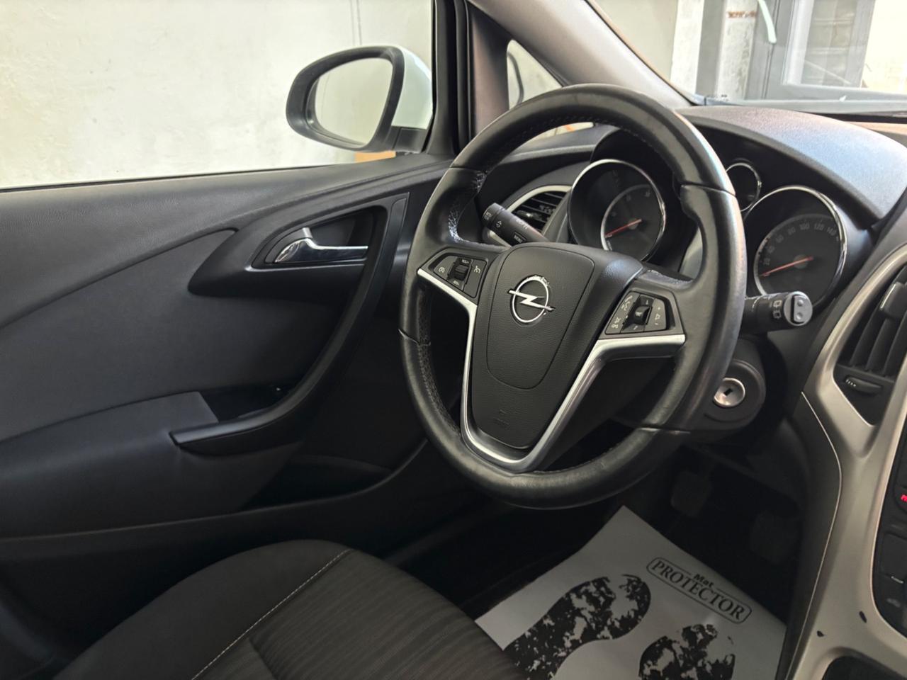 Opel Astra 1.7 CDTI 110CV 5 porte Cosmo