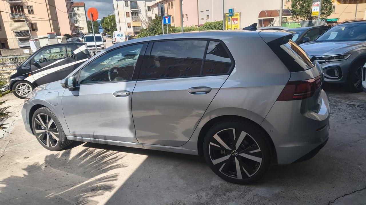 Volkswagen Golf 1.5 TSI eHYBRID 204cv EDITION PLUS DSG