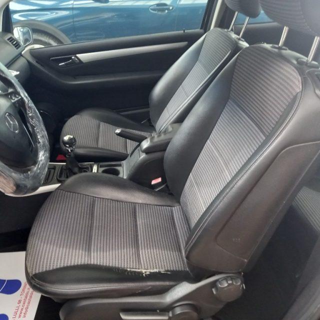 MERCEDES-BENZ A 200 CDI Coupé Avantgarde