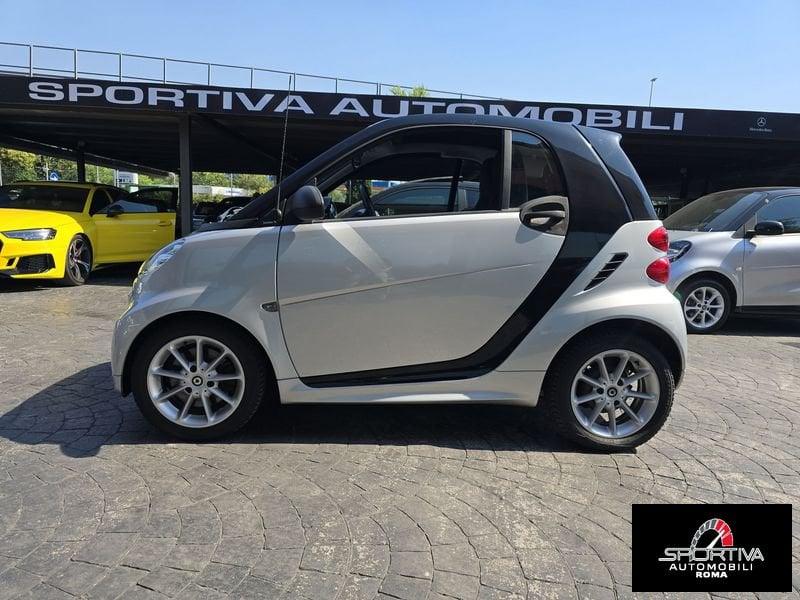 smart fortwo SERVOSTERZO PELLE NAVI UNIPRO!