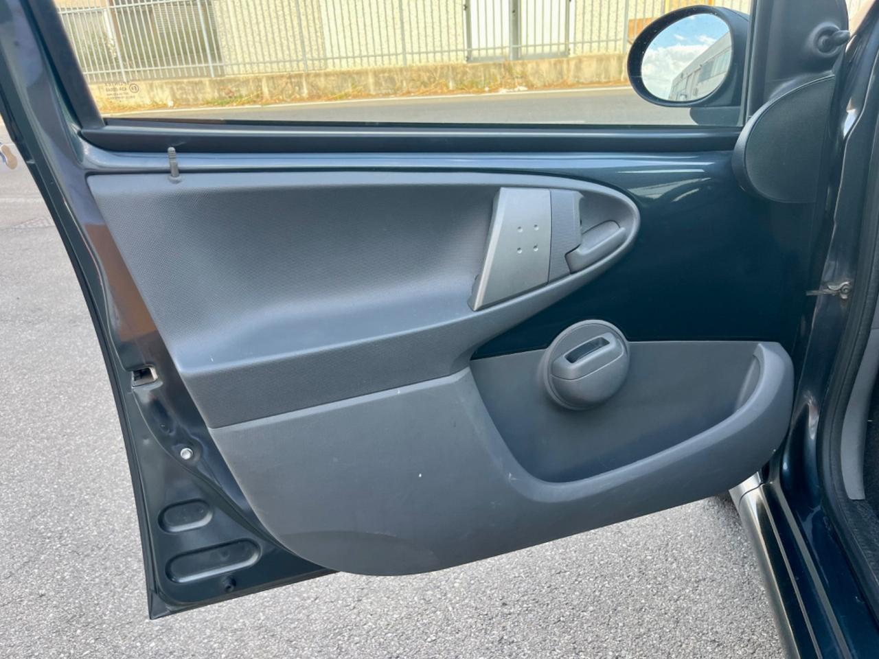 Toyota Aygo 1.0benz 2008 86.000km per neopatentati
