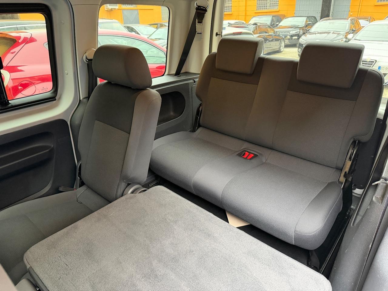 Volkswagen Caddy 1.6 TDI 102 CV 5p. Trendline 7 Posti