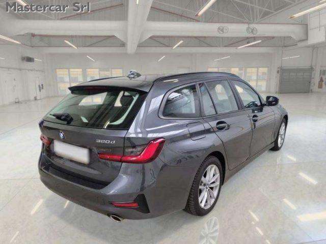BMW 320 G21 320d Touring mhev 48V xdrive Business Advantag
