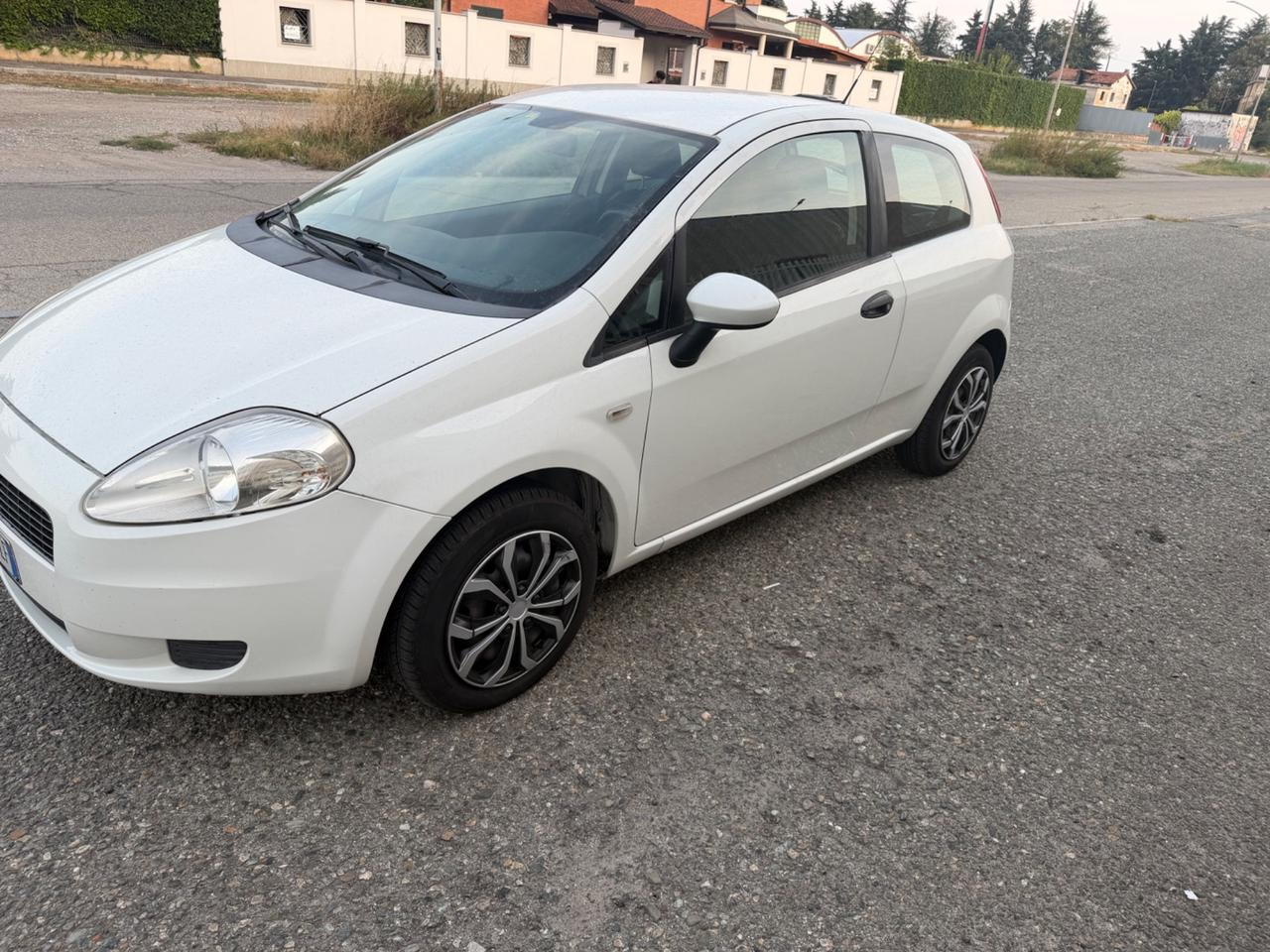 Fiat Grande Punto 1.4 GPL PERFETTA ( SU APPUNTAMENTO)