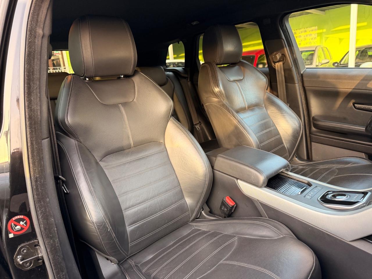 Land Rover Range Evoque 2.0 TD4 180 CV 5p. SE Dynamic