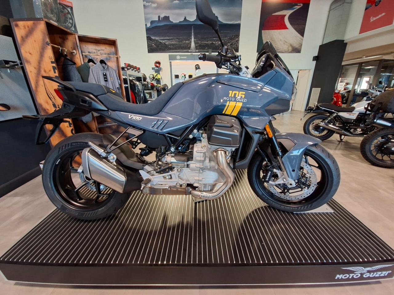 Moto Guzzi V100 105° Anniversario