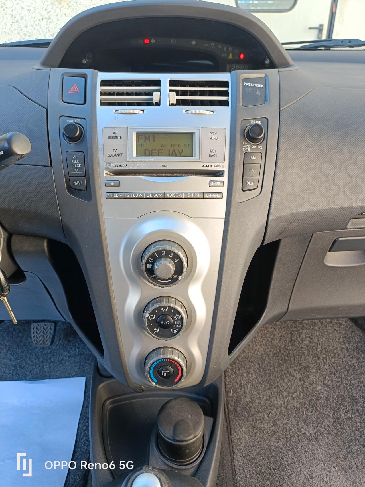 Toyota Yaris 1.3 5 porte Sol