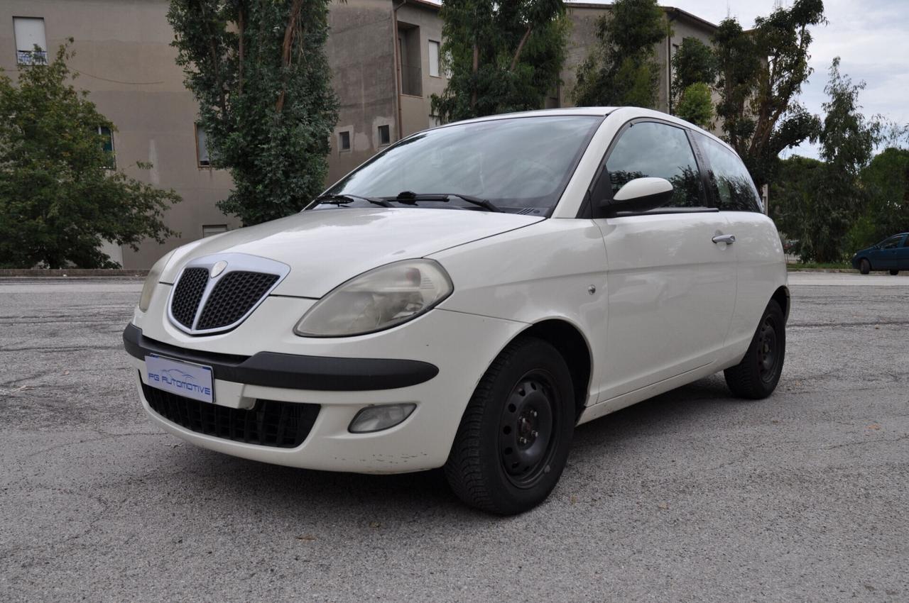Lancia Ypsilon 1.3 Multijet 16V Momo Design NEOPATENTATI