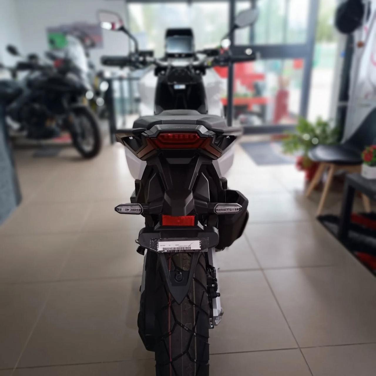 Honda X-ADV 750 2025 NUOVI PRONTA CONSEGNA