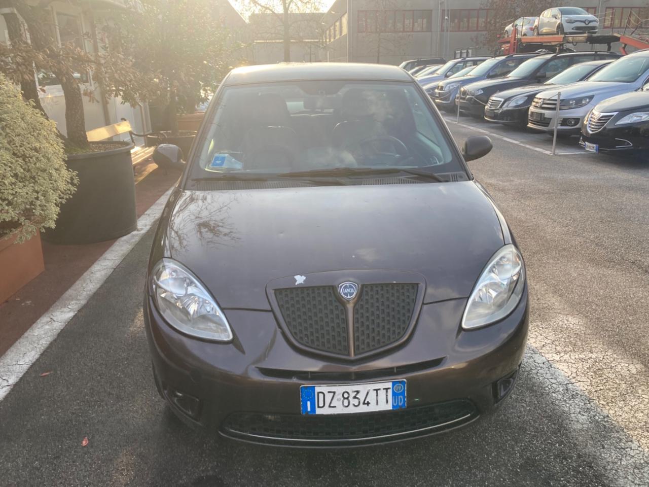 LANCIA YPSILON KM139.817(EDIZIONE LIMITATA VERSUS)