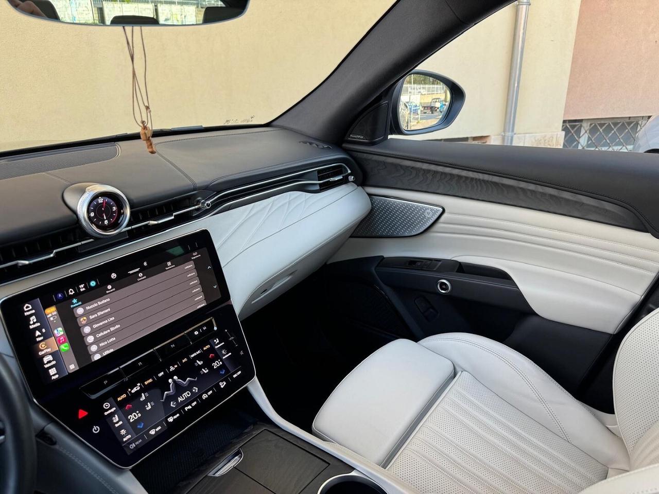 MASERATI GRECALE MODENA 330CV