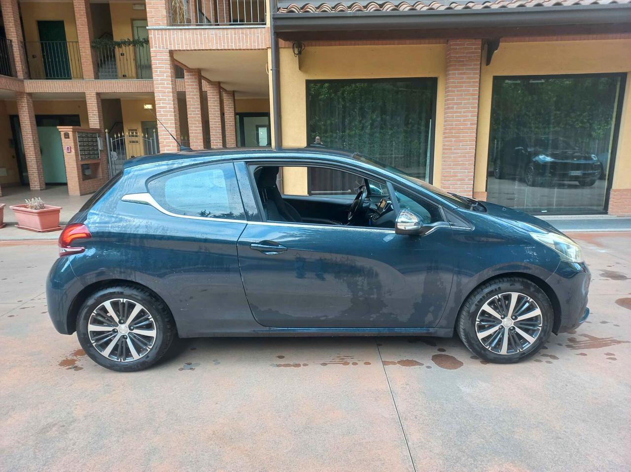 Peugeot 208 PureTech 82 3 porte Active