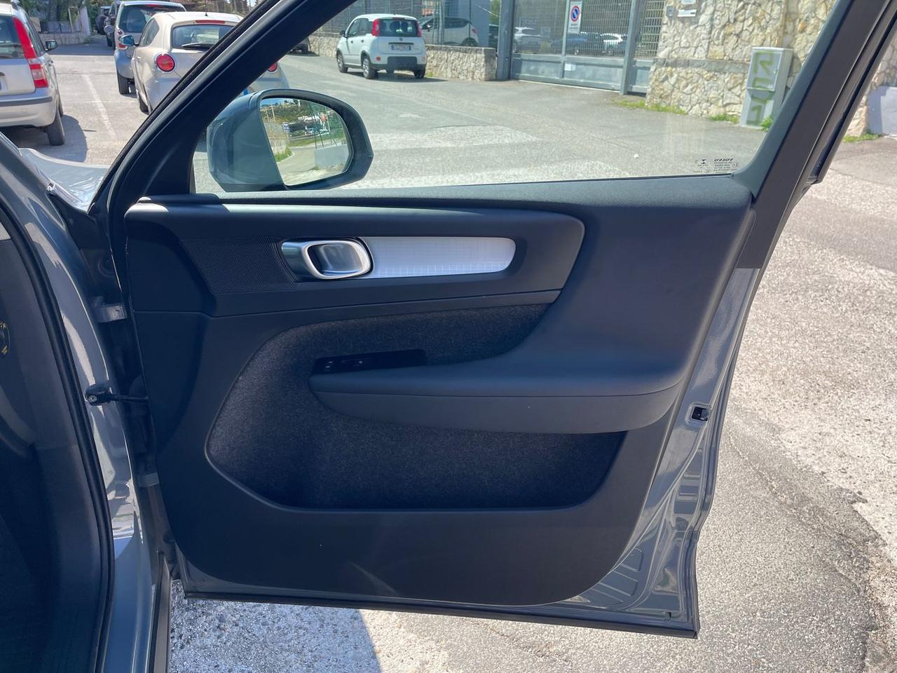 Volvo XC40 T3 Momentum Pro #10192