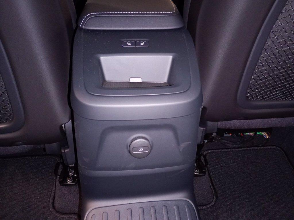 VOLVO XC60 2.0 t6 phev Ultra Black Edition awd auto del 2024